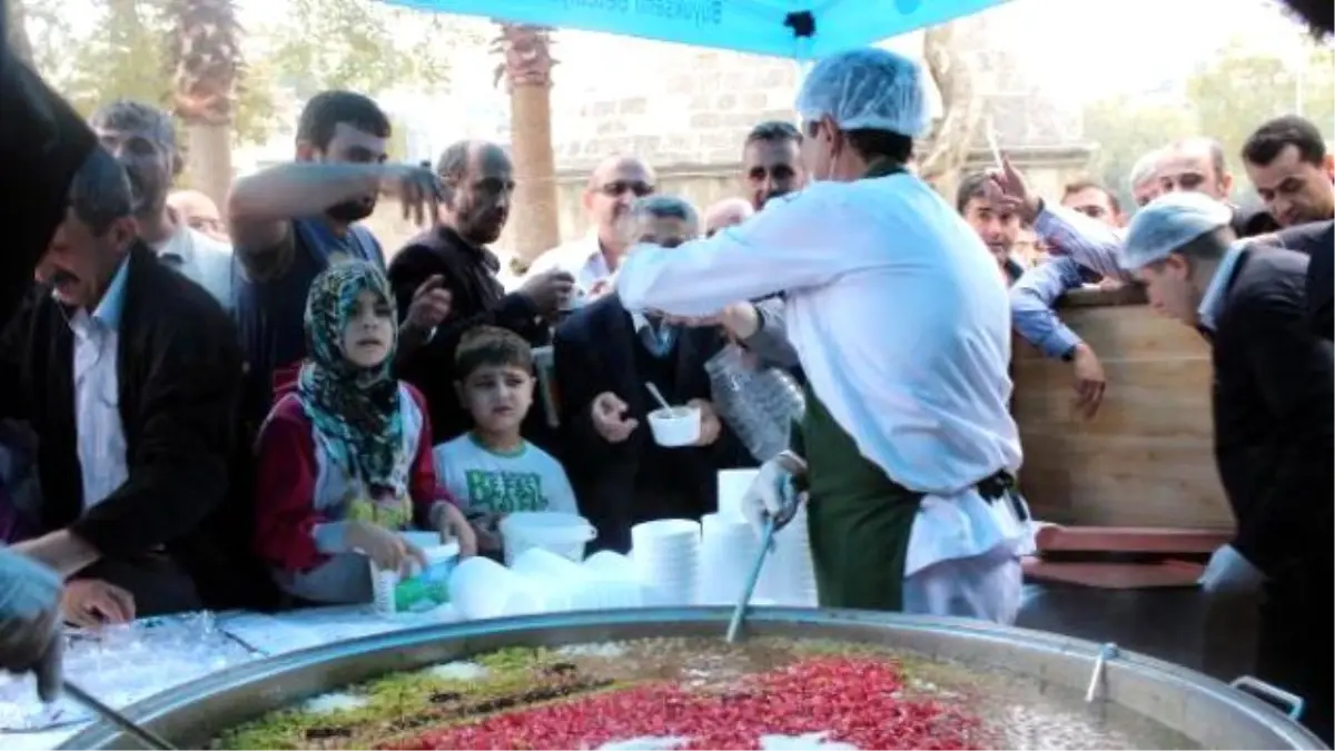 Kahramanmaraş\'ta 5 Bin Kişiye Aşure İkramı
