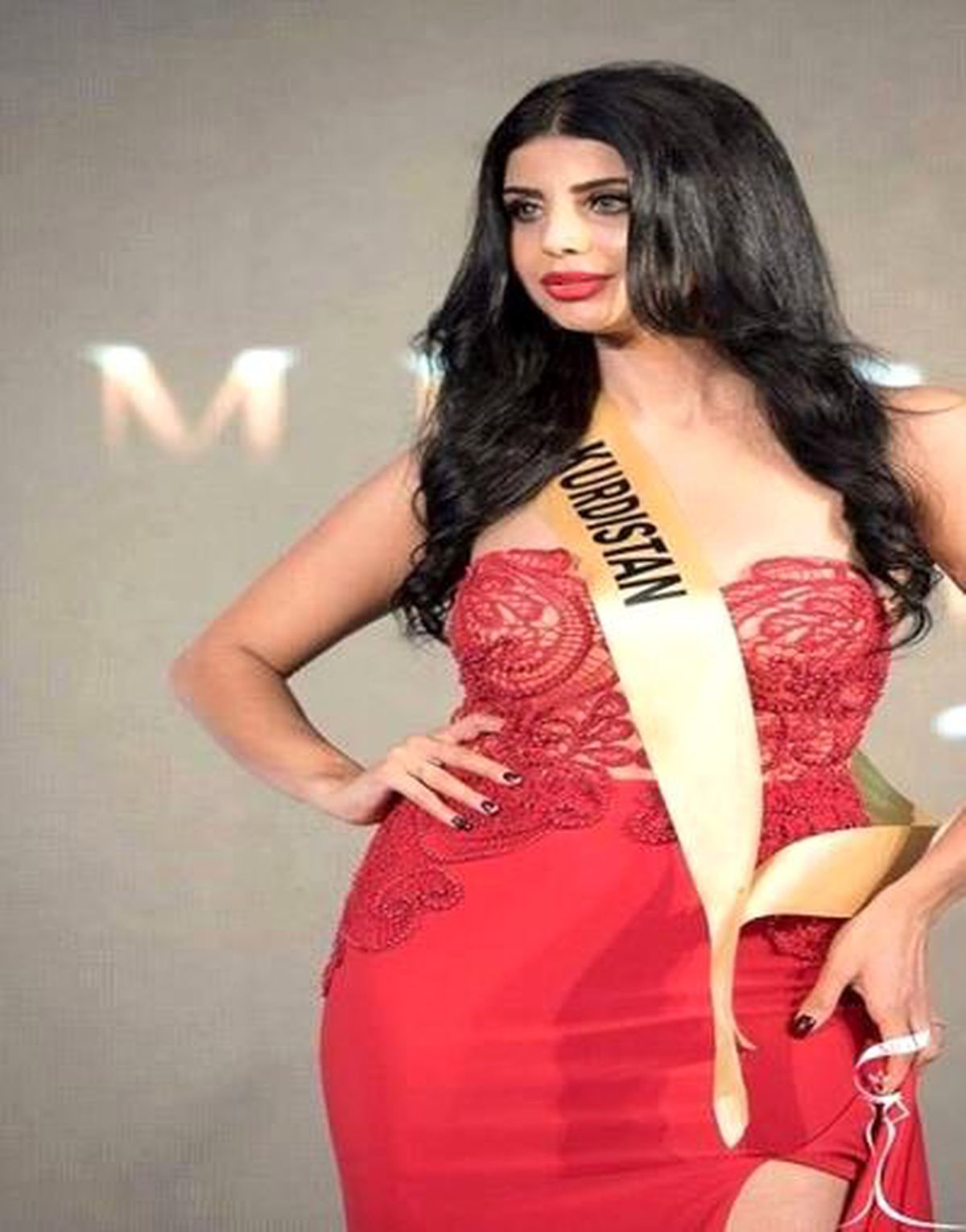 Kürt Güzel, 'Güzellik Yarışmasından' Kötü Muamele Yüzünden Çekildi