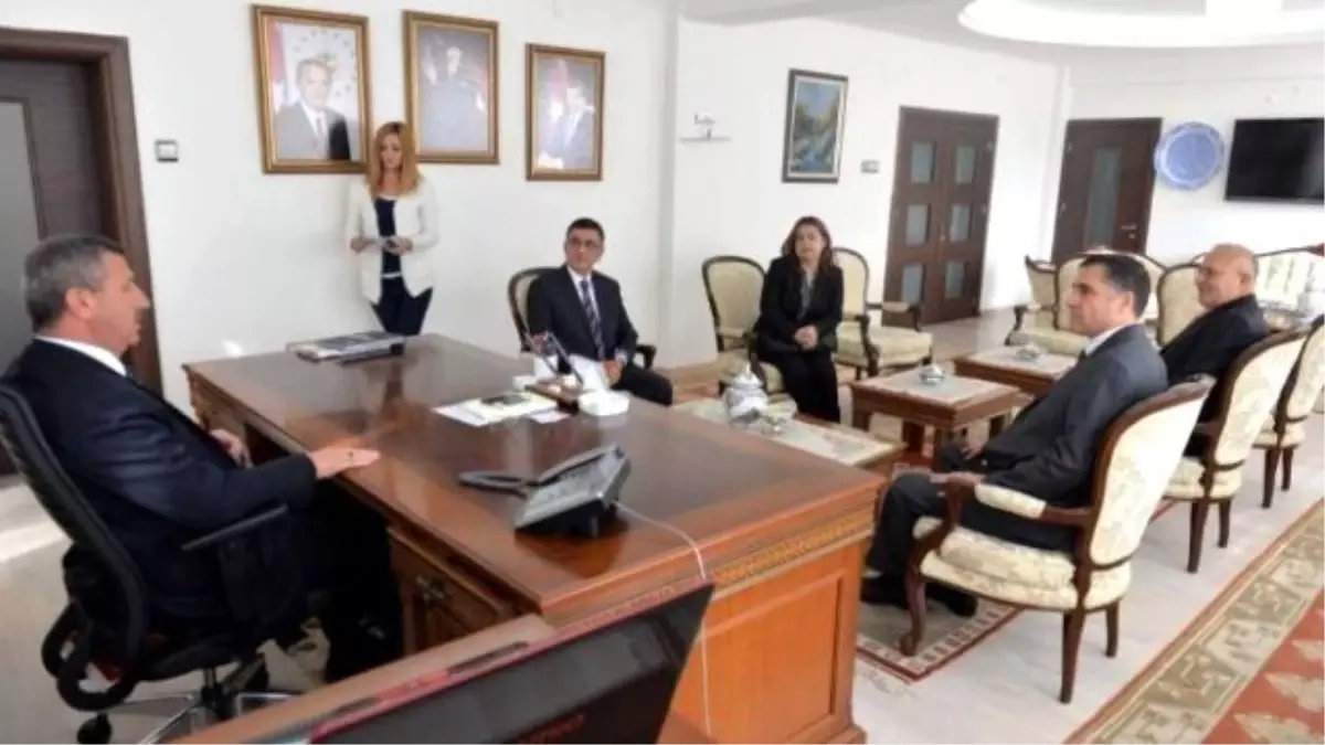 Kütahya Valisi Şerif Yılmaz: PTT Artık Kendini Güncellemeli