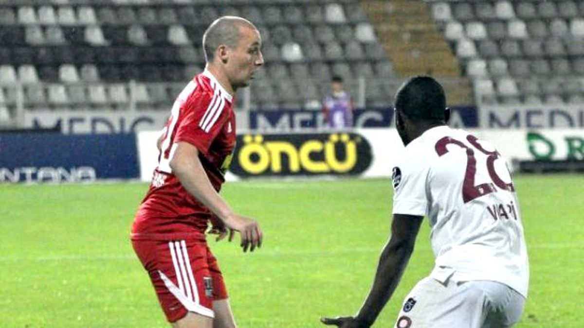 Medicana Sivasspor Sahasında Trabzonspor\'la Oynuyor