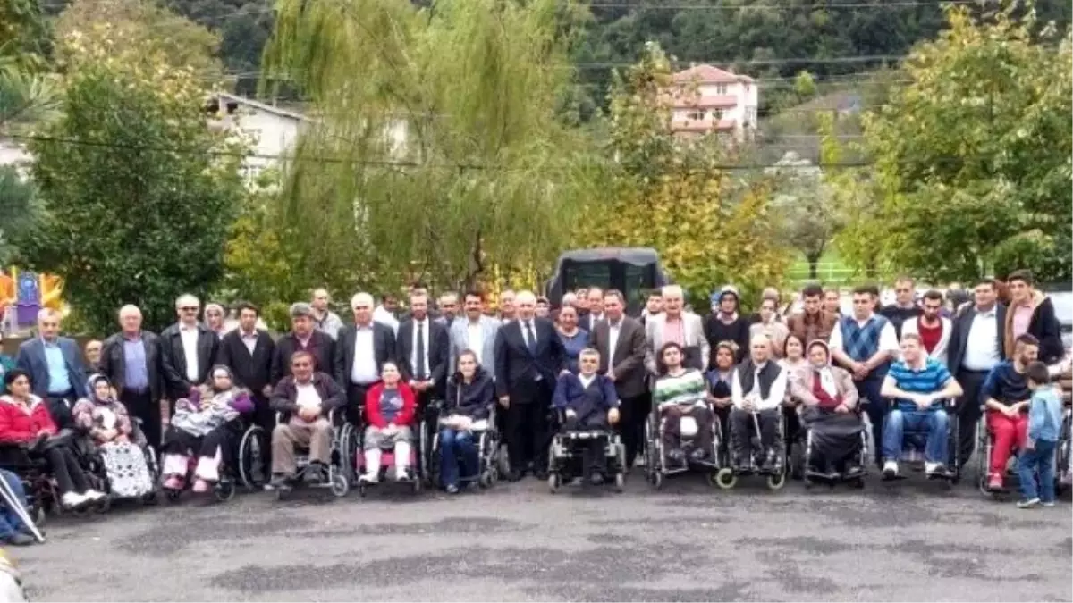 Özbakır, "Engelli Vatandaşlarımızın Yanındayız"