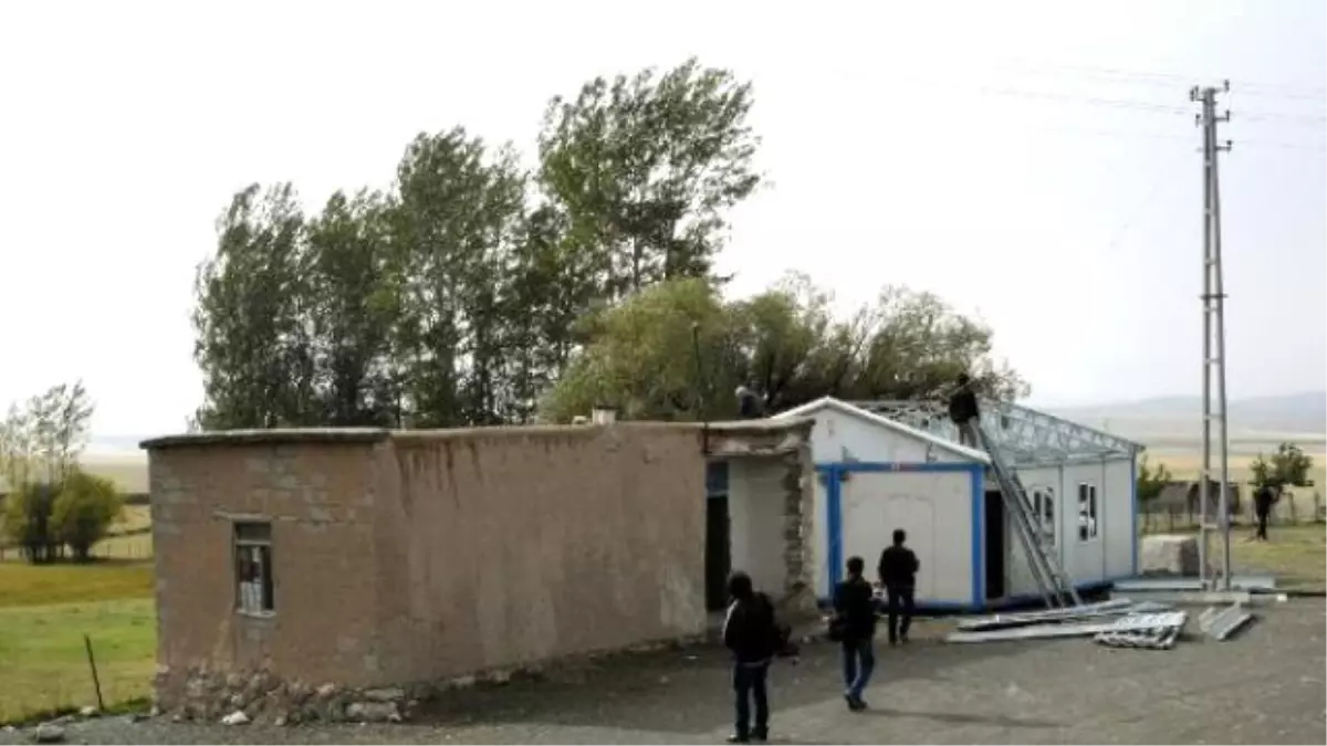 Tek Odalı Ev Yerine, Artık Kontynerde Eğitim Görecekler