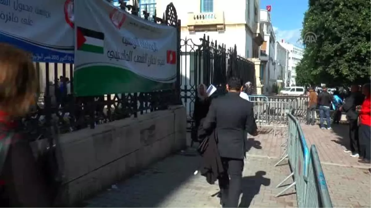 Tunus Barolar Birliği\'nden Filistin\'e Destek Gösterisi