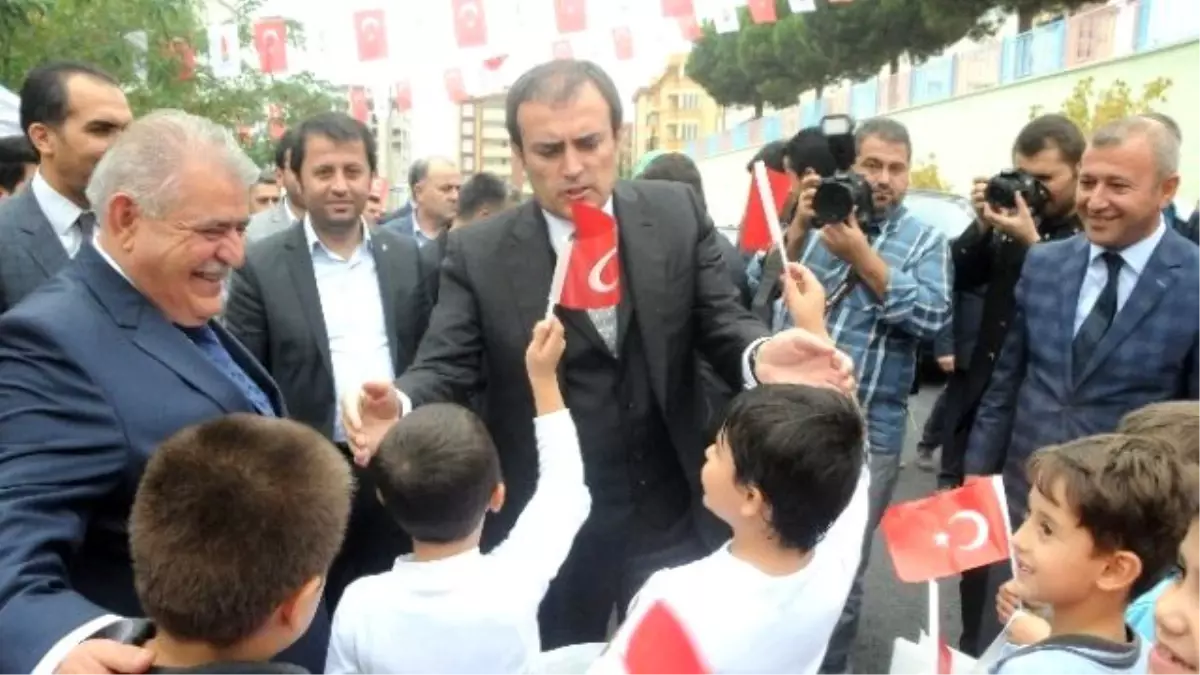 Ünal: "Bizim Belediyecilik Anlayışımız İnsanı Mutlu Etmektir"