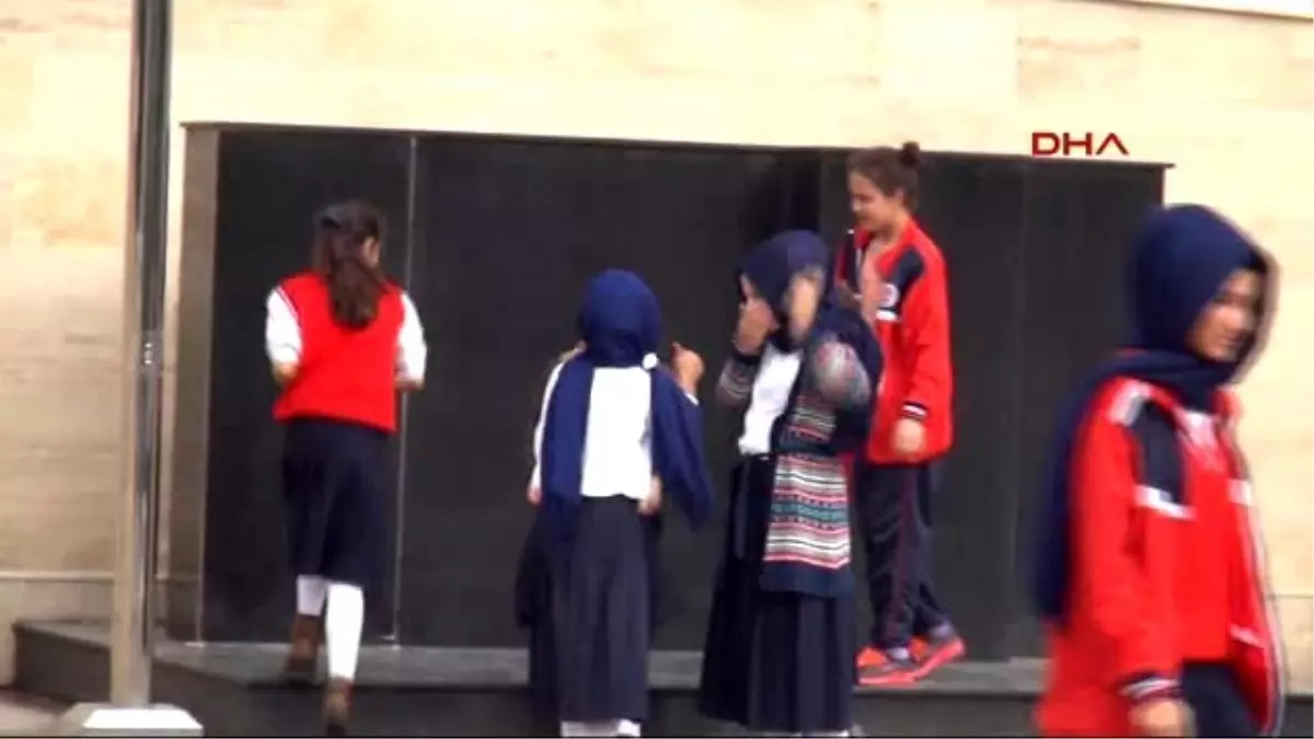 Zonguldak Kaide Var, Atatürk Büstü Yok