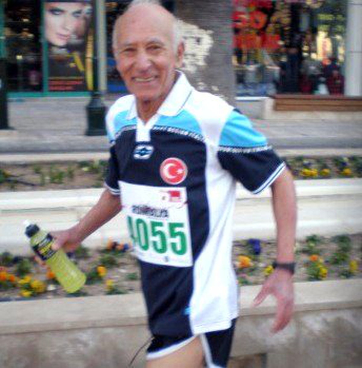 81 Yaşındaki Sporcu Cumhuriyet Koşusu\'na Hazır