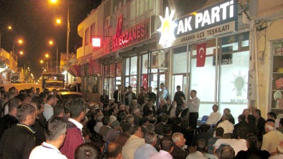 AK Parti Araban İlçe Teşkilatı 1 Kasım Seçim Çalışmalarını Hızlandırdı