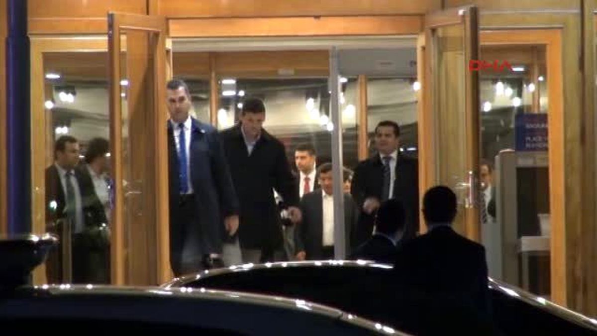 Başbakan Davutoğlu İstanbul\'da