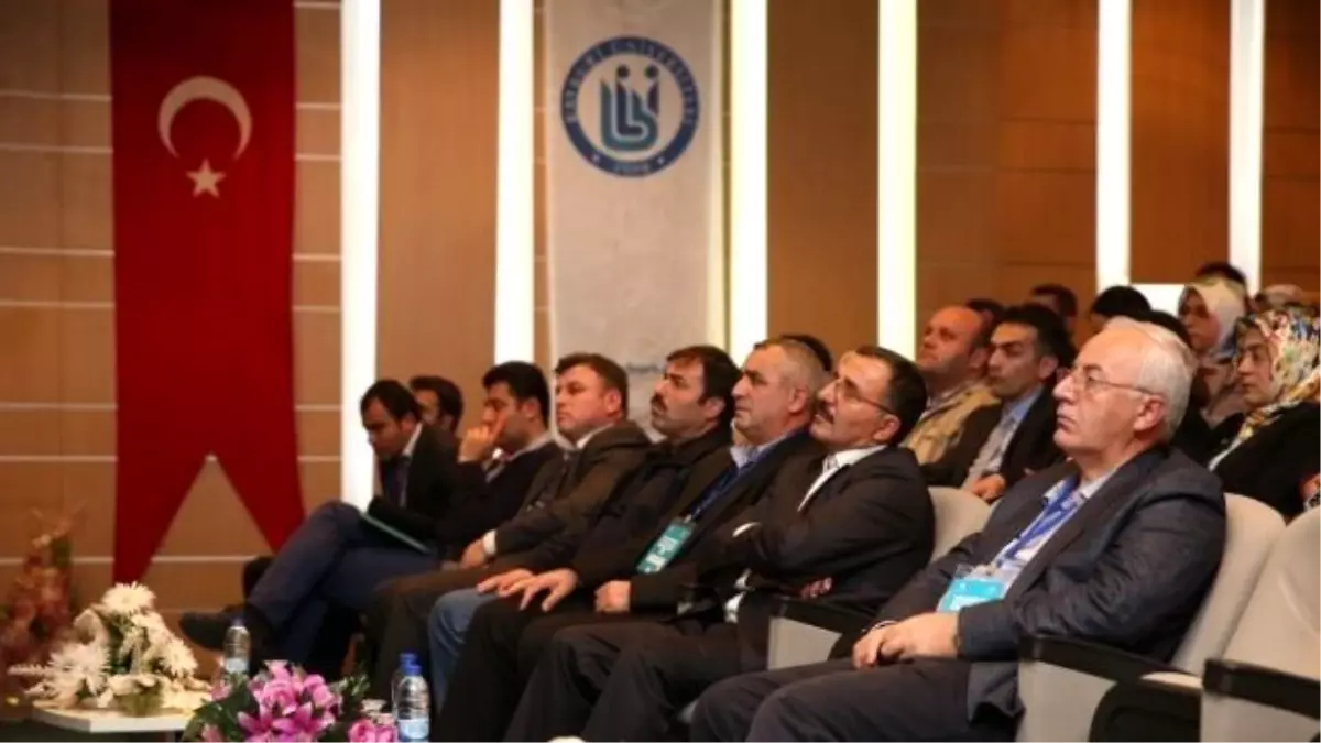 Bayburt Üniversitesi'nde Düzenlenen Myt 2015 Sempozyumu Sona Erdi