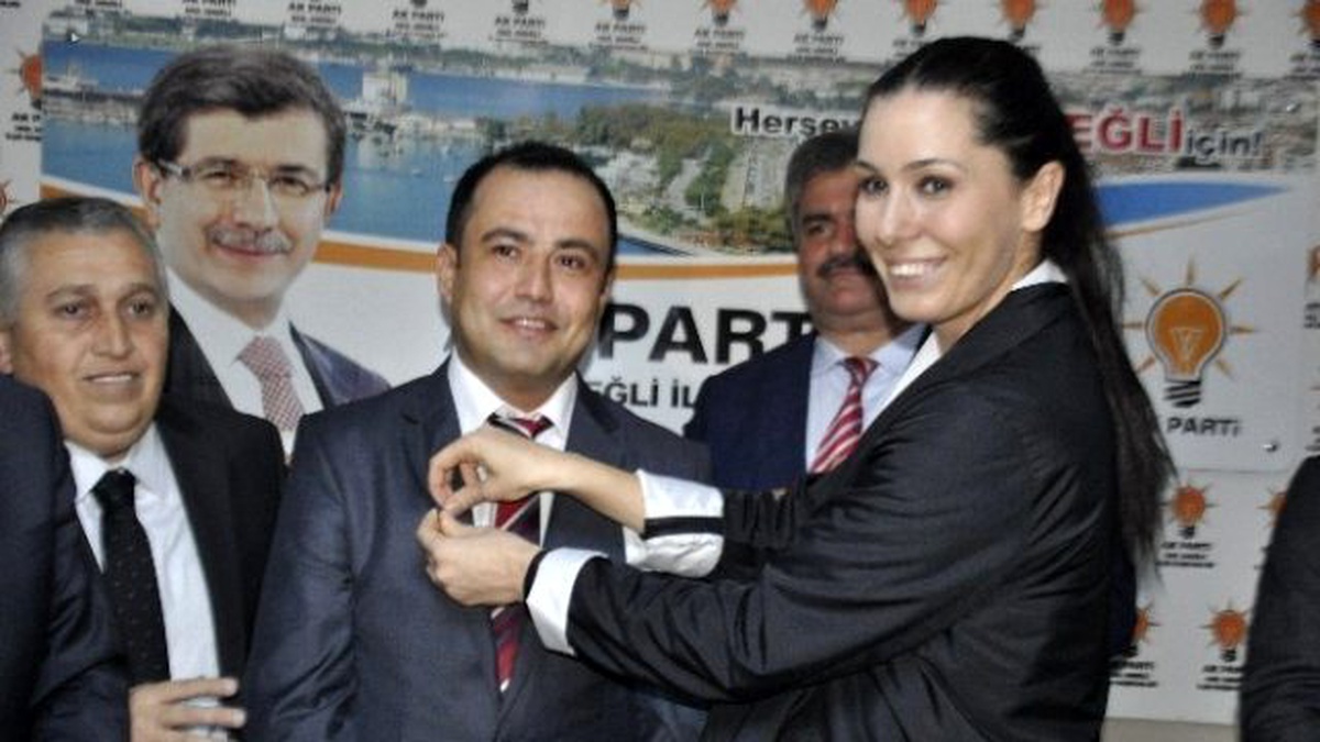 CHP\'den İstifa Eden İl Genel Meclisi Üyesi AK Parti\'ye Geçti