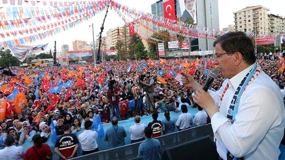 Davutoğlu, Eş Bulma Vaadini Eleştirenlere Seslendi: Alınmışlar