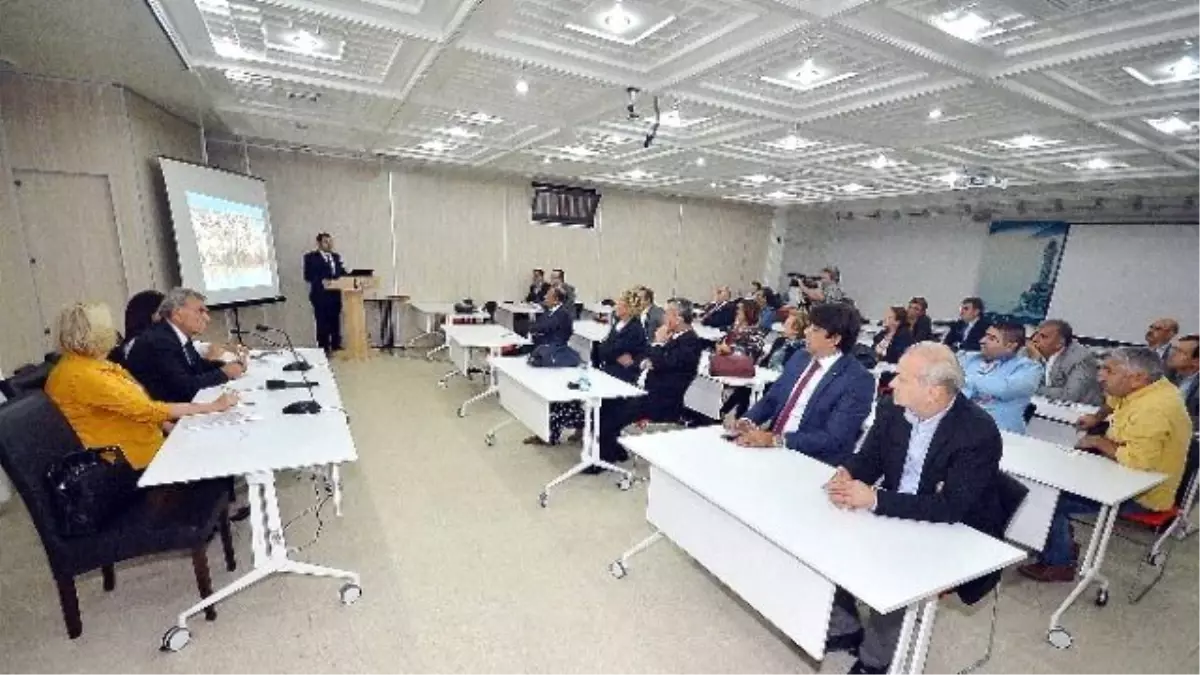 Flamingo Adası İki Yılda 14 Bin Flamingonun Doğumuna Tanıklık Etti