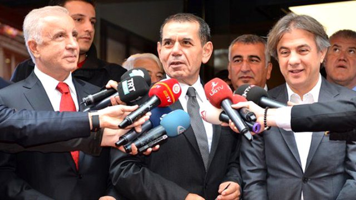 Galatasaray Yönetimi Tam Kadro Derbiye Gidiyor
