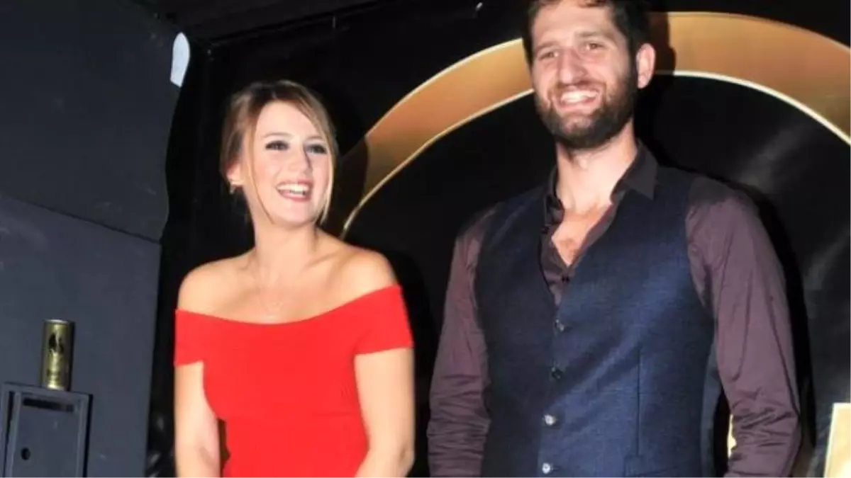 Gizem Karaca\'dan Evlilik Sinyali