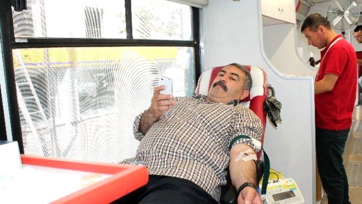 Kızılay\'ın Kan Bağışı Aracı Niğde\'de
