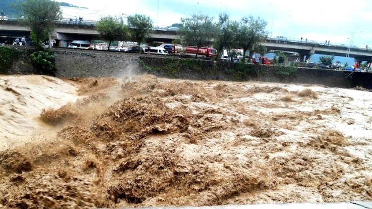 Meteoroloji'den Doğu Karadeniz İçin 'Çok Kuvvetli Yağış' Uyarısı