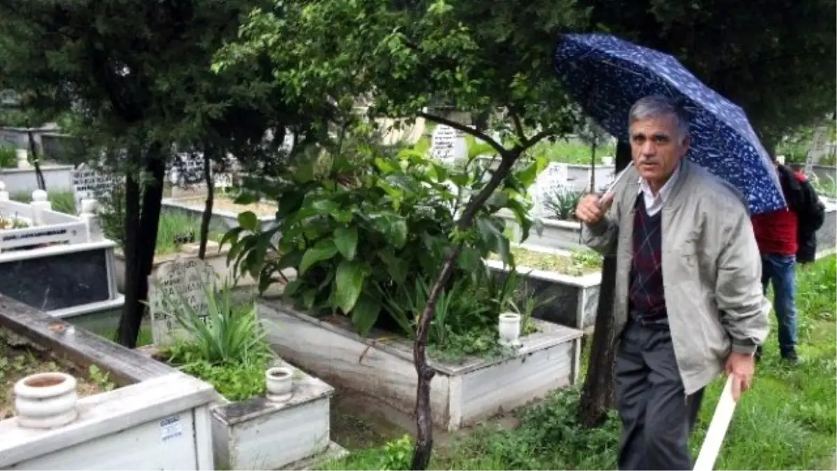 Mezarlıkta 10 Günlük Bebek Bulundu