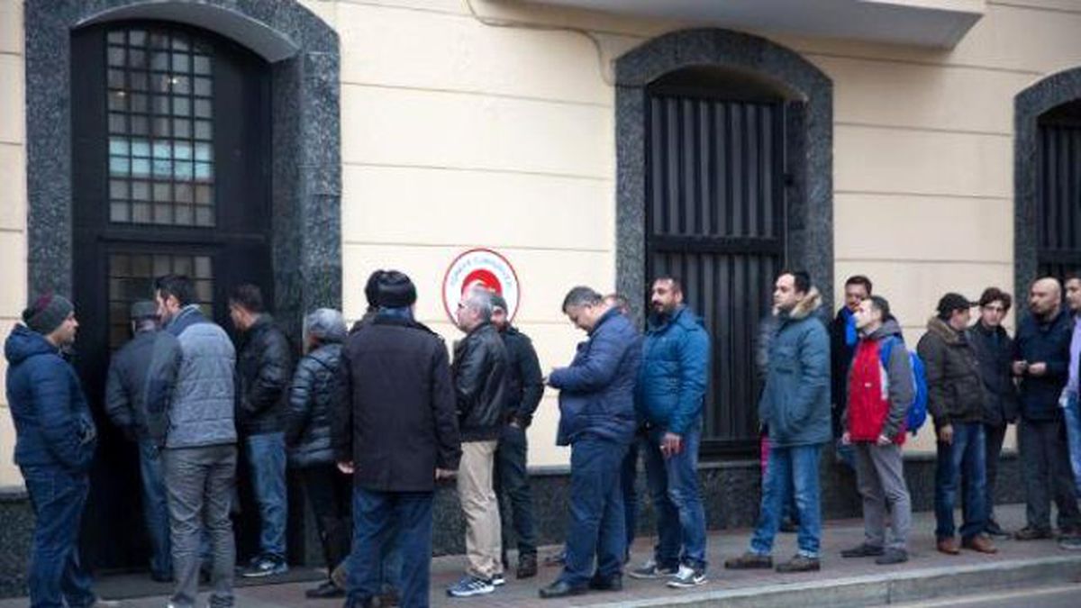 Rusya\'daki Seçmenler Oy Kullanmaya Başladı
