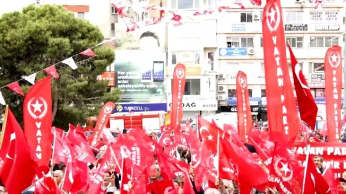 Vatan Partisi Genel Başkanı Doğu Perinçek, İzmir\'de Konuştu