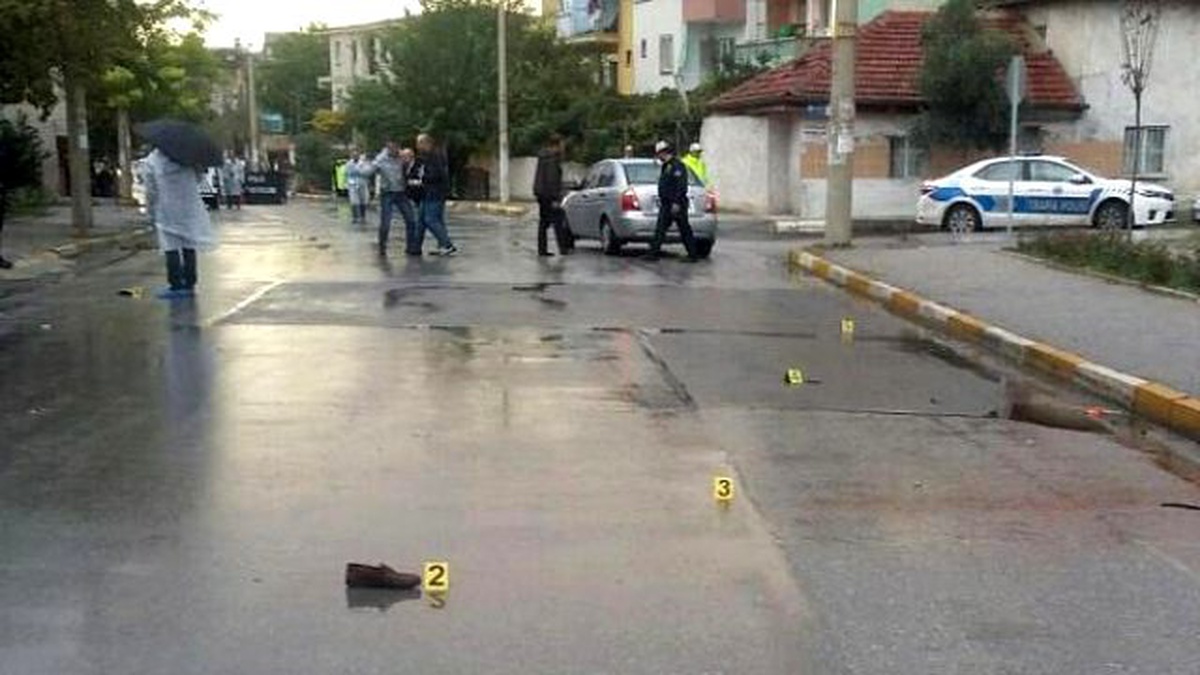 Yolun Karşısına Geçmek İsterken Canından Oldu