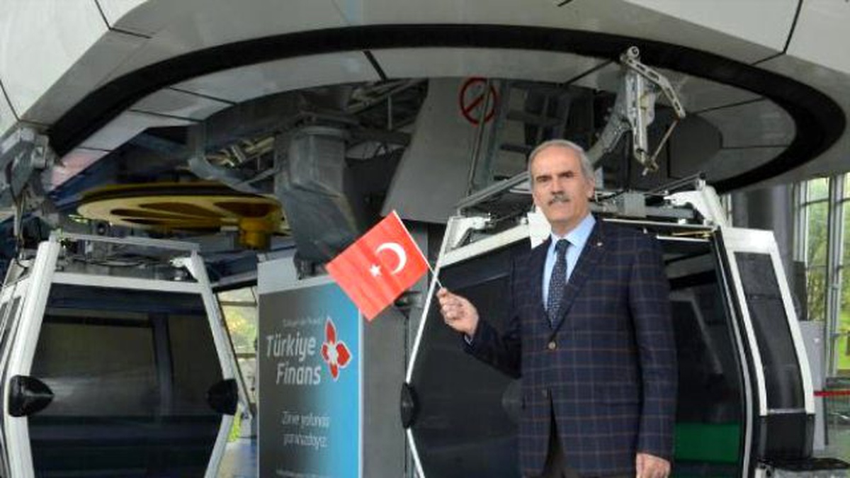 29 Ekim\'de Bayrakla Gelene Teleferik Bedava