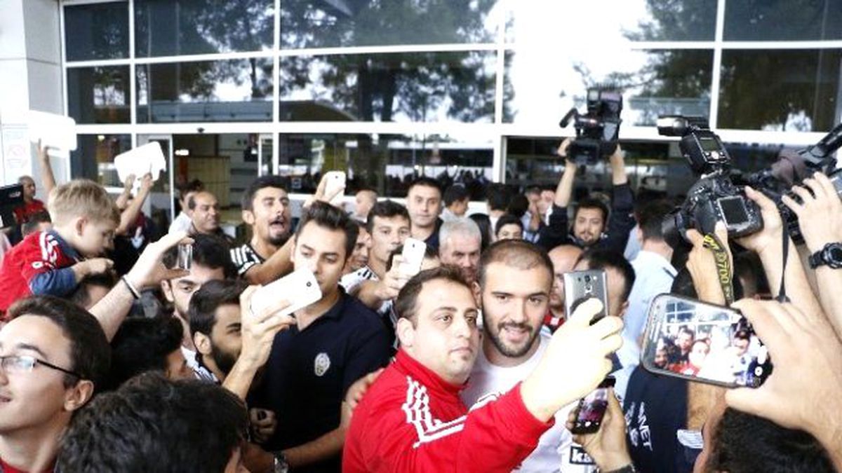 Beşiktaş Antalya\'ya Geldi