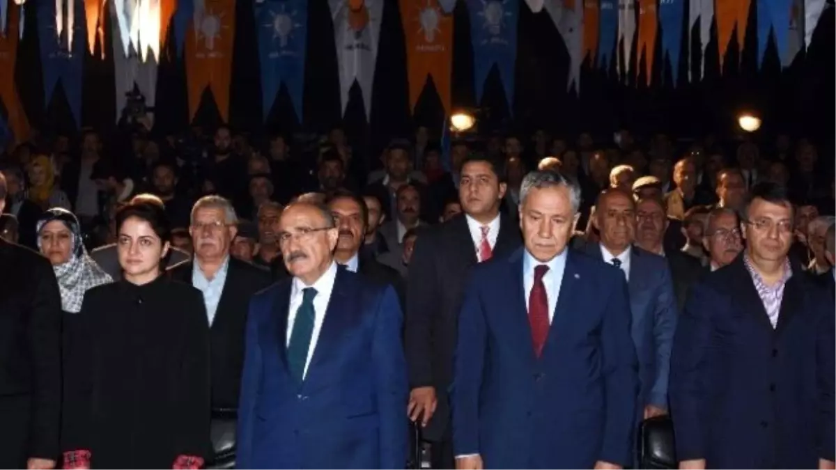 Bülent Arınç Van'da