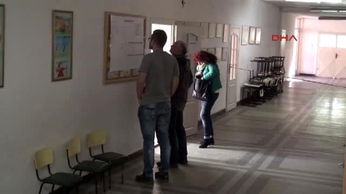 Bulgaristan\'da Seçmen Yerel Yöneticiler İçin Sandık Başında