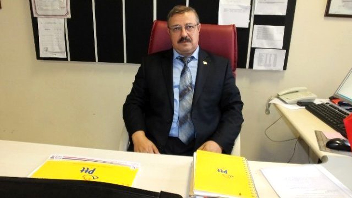 Burhaniye PTT\'de Pastalı Yıl Dönümü Kutlaması