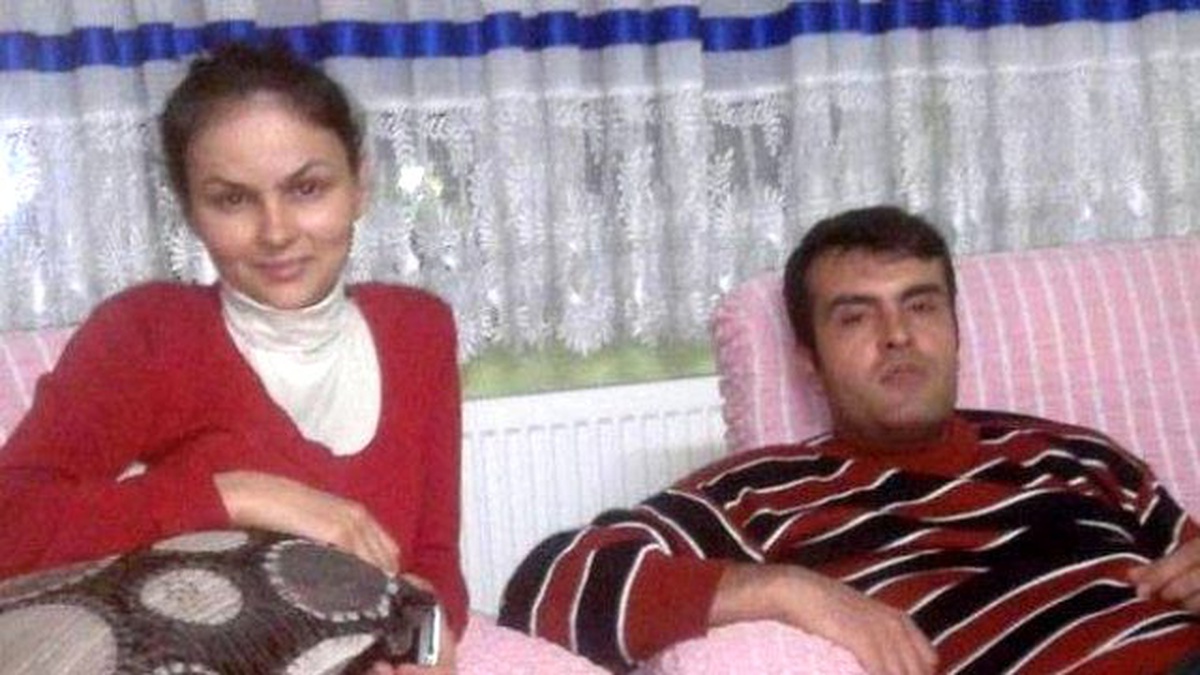 Cani Koca, Karısını Çocuğunun Gözü Önünde Katletti