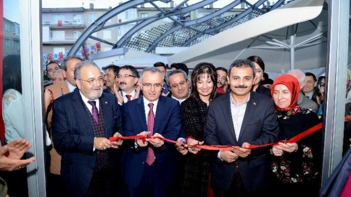 Çorum Belediyesi Sanat Müzesi ve Galerisi\'ne Görkemli Açılış