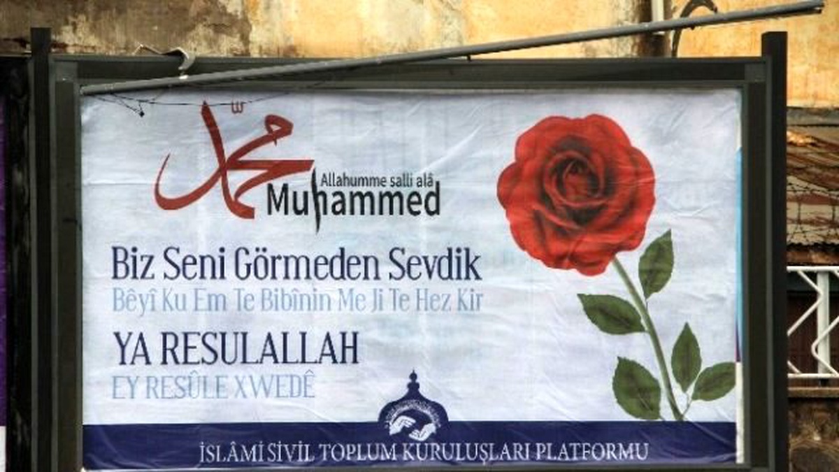 Diyarbakır\'daki İslami Stk\'lardan Afişli Tepki