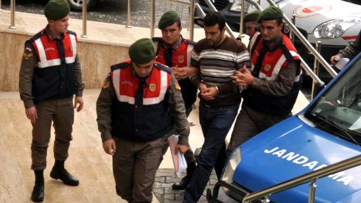 Eşinin 33 Bıçak Darbesiyle Öldürdüğü Kadının Son Sözleri \'Abla Kurtar Beni\' Oldu (2)