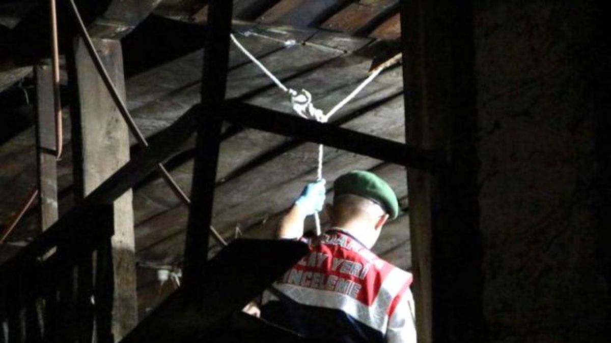 Eşiyle Tartıştıktan Sonra İntihar Etti