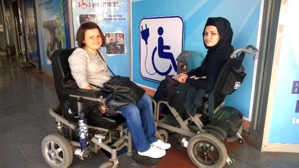 İzmit\'te Engelli Araçları Şarjsız Kalmıyor