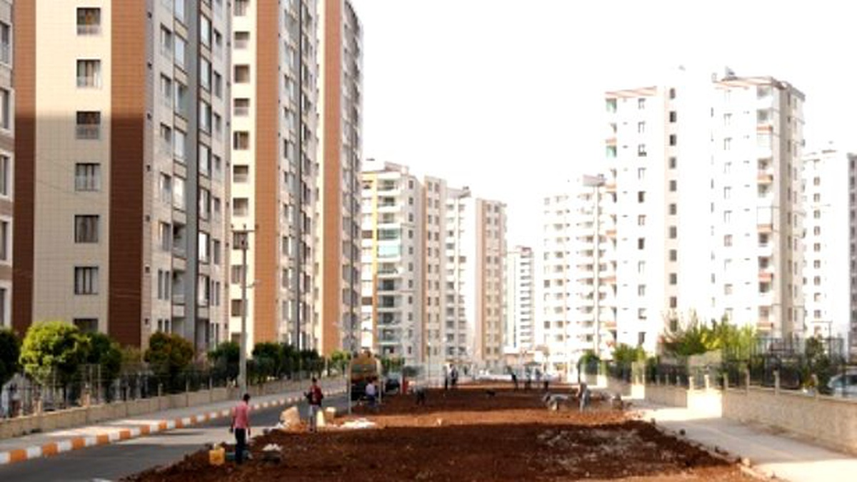 Kayapınar Belediyesi\'nden Aynı Anda 7 Park Yapımı