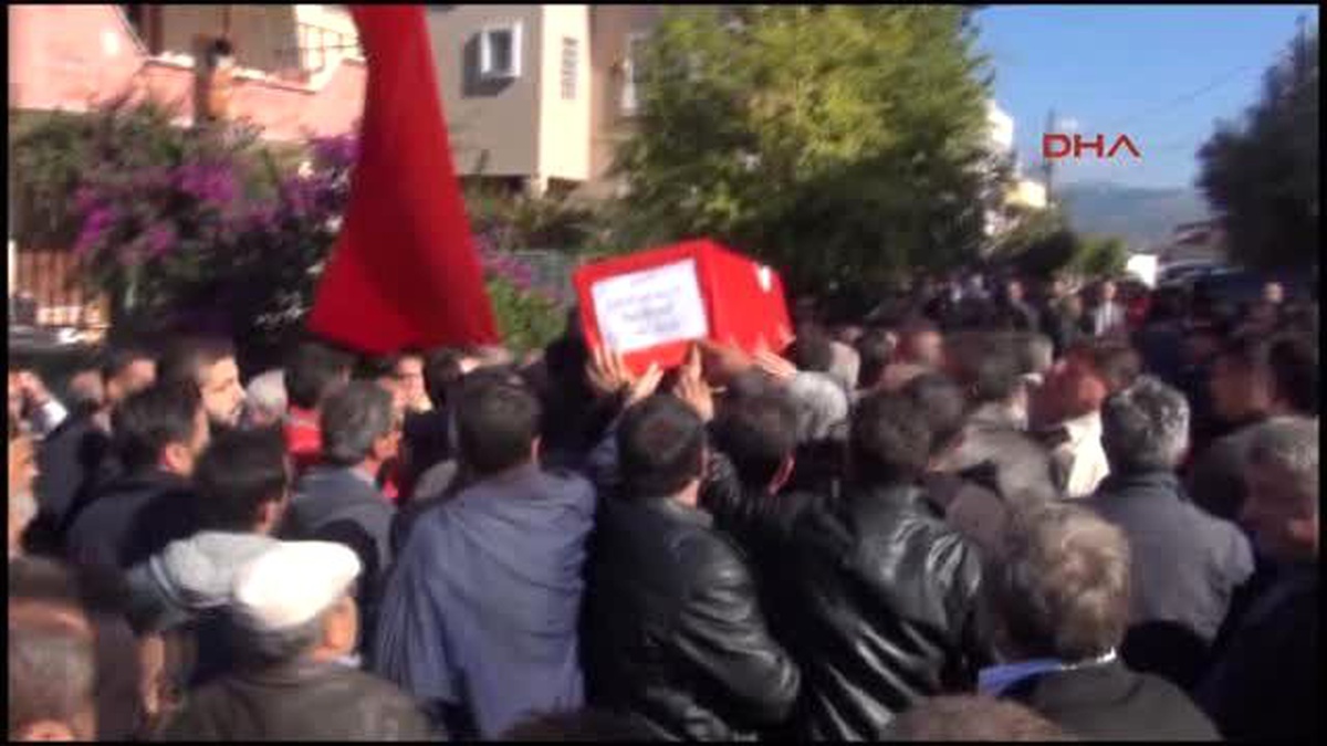 Kaza Şehidi Polis Memuru Toprağa Verildi