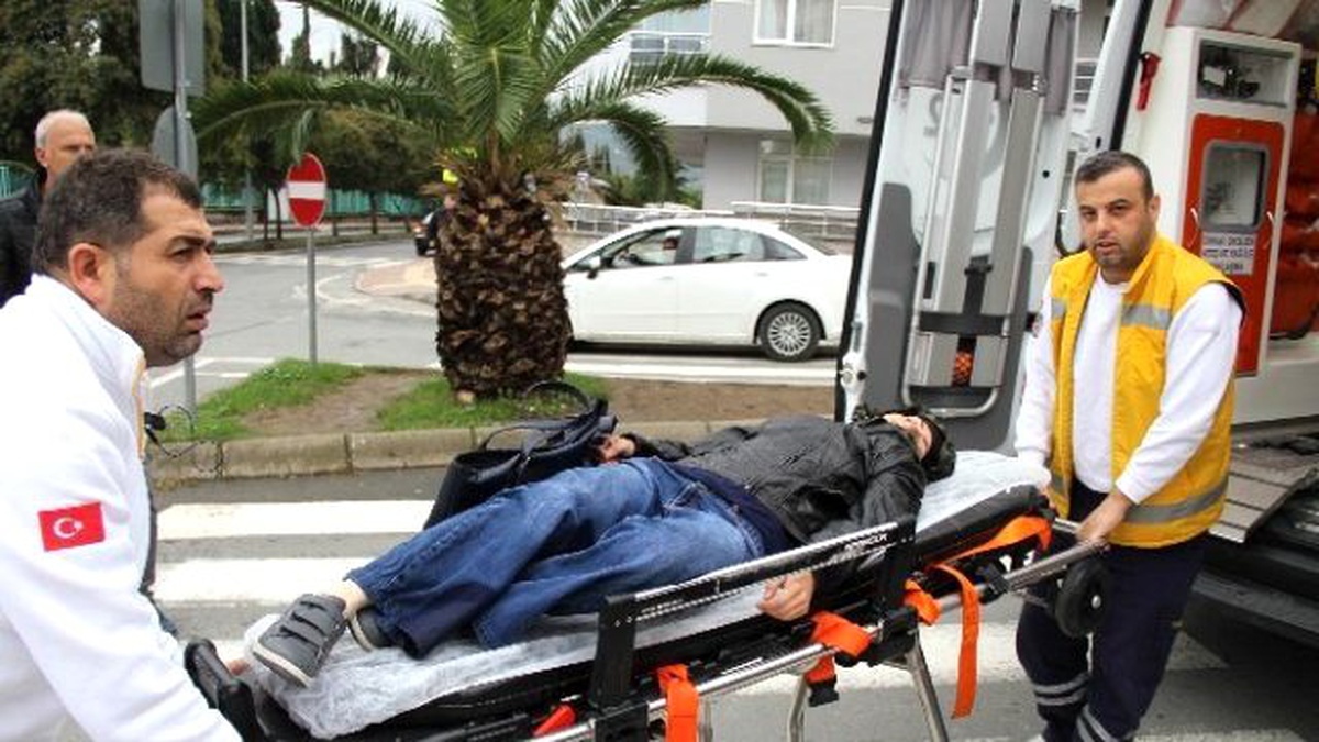 Otomobilin Çarptığı Yaya Hastanelik Oldu