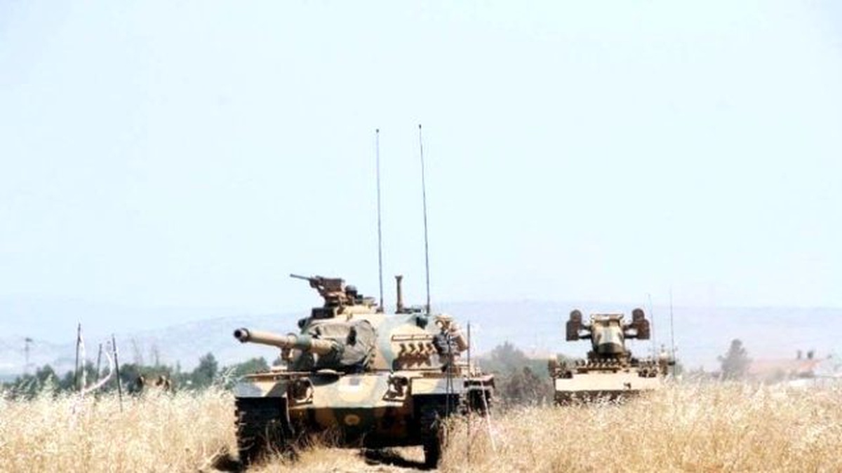 Tanklar ve Zırhlı Araçlar Sınır Hattından Kuş Uçurmuyor