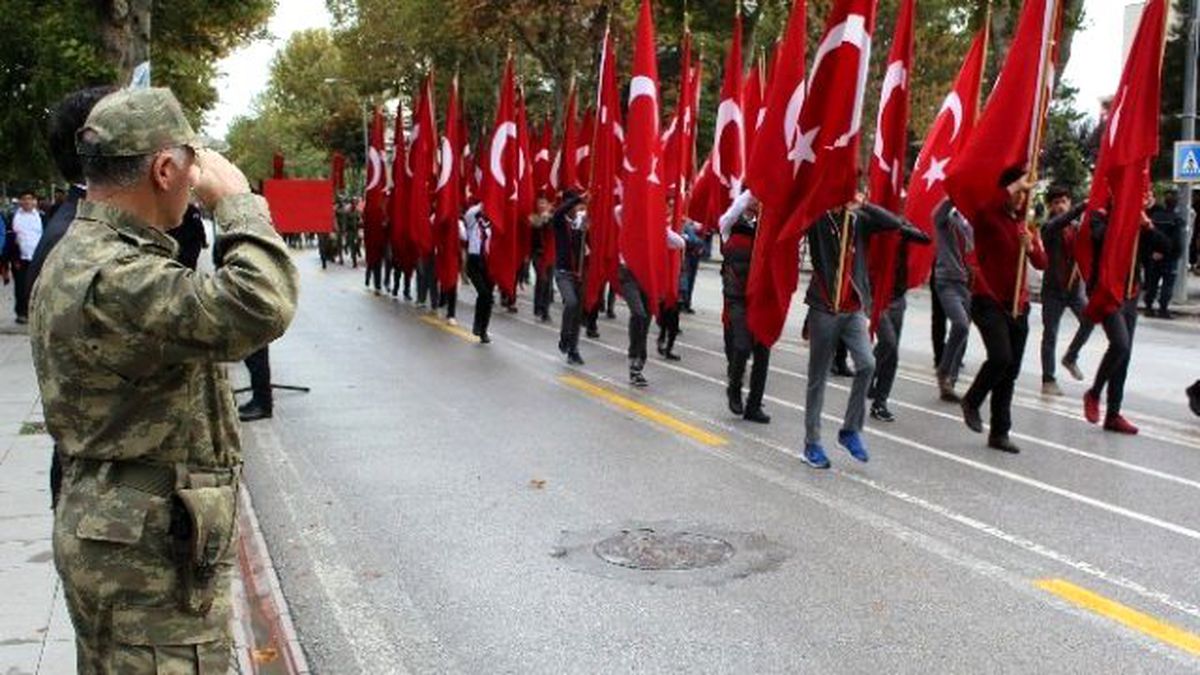 29 Ekim\'in Son Provası Abdullah Gül Parkı Önünde Yapıldı