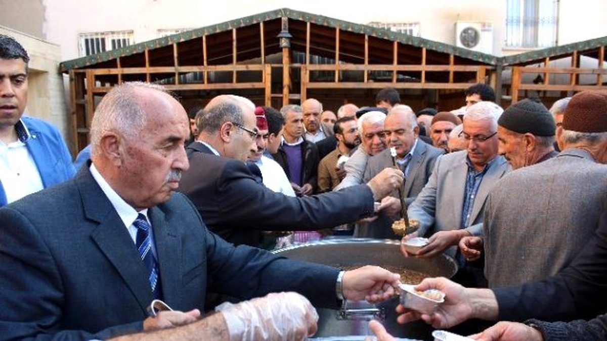 Adıyaman Müftülüğü Muharrem Ayı Münasebetiyle Aşure Dağıttı