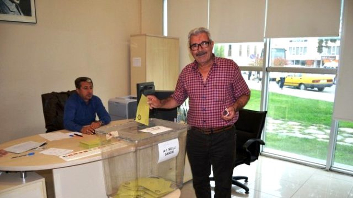 Ayvalık Deniz Hudut Kapısı\'nda 830 Oy Kullanıldı