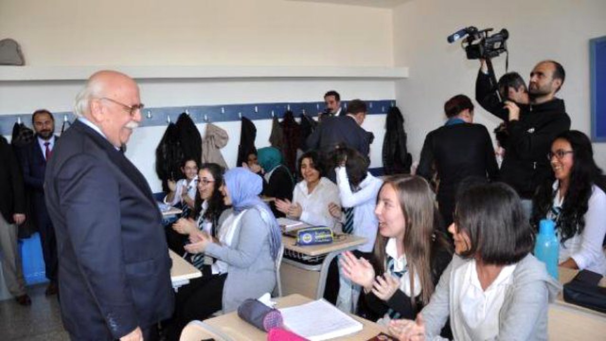 Bakan Avcı: Eğitim Bakanlığı Gelip Geçici Ama Öğretmenler Unutulmuyor
