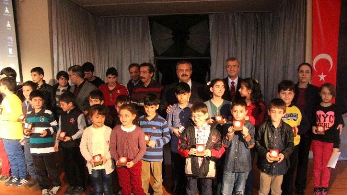 Burhaniye Belediyesi Gençlik Merkezi Yeni Döneme Hazır