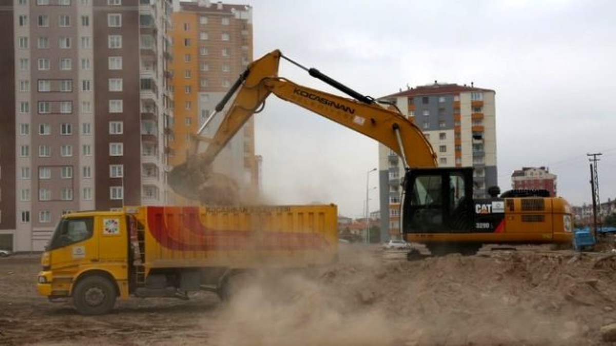 Çolakbayrakdar, "Yeni Alternatif Yollar Açıyoruz"