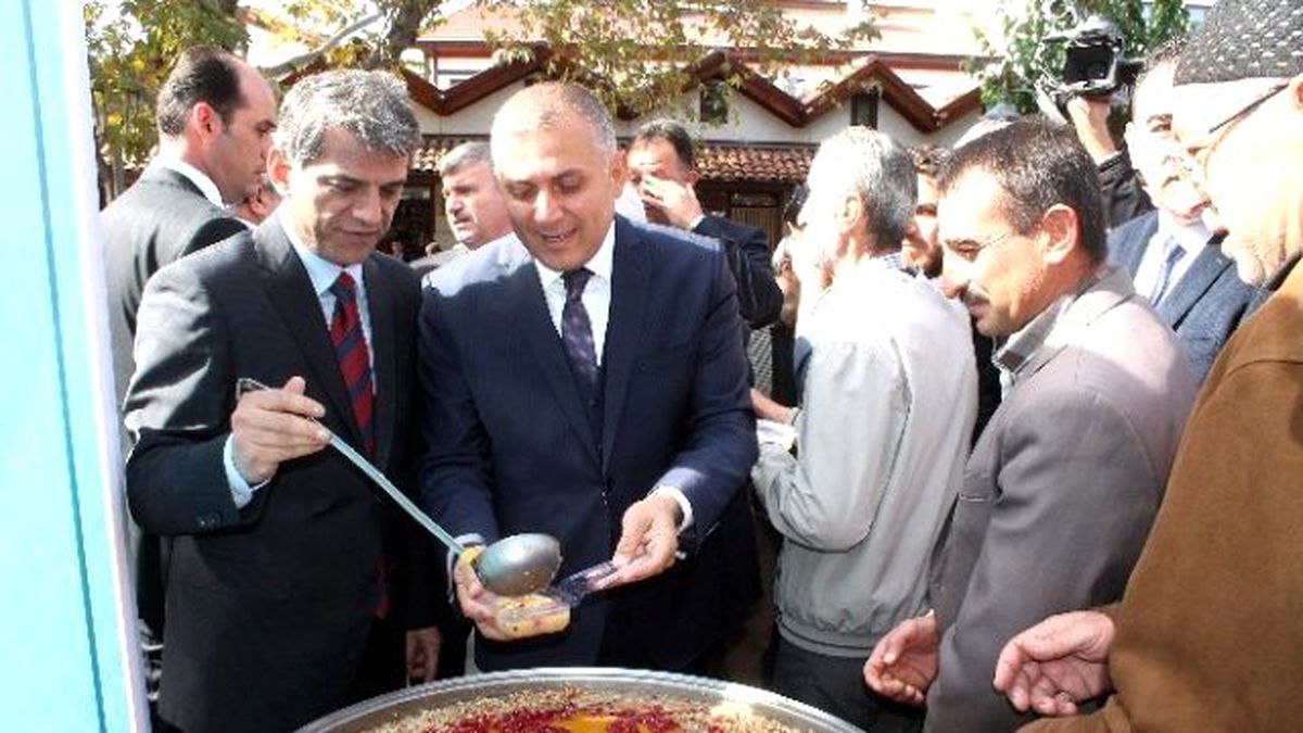Cumhurbaşkanlığından Aşure Dağıtımı