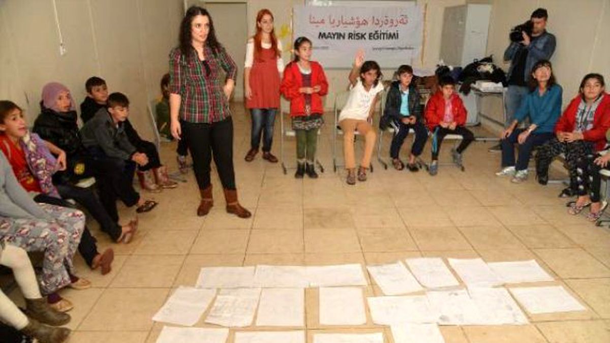 Diyarbakır\'da Çocuklara Mayın Riski Eğitimi Verildi