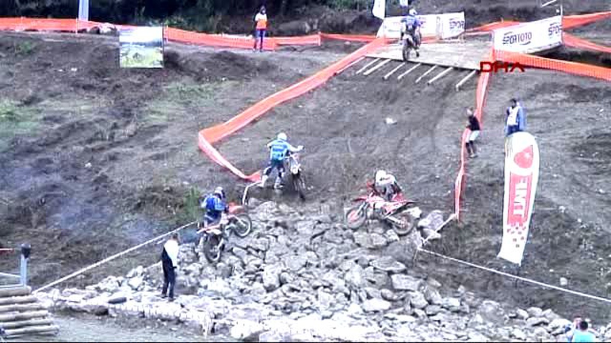 Düzce\'deki Enduro Şampiyonası\'nda Bulgar Sporcu Birinci Oldu