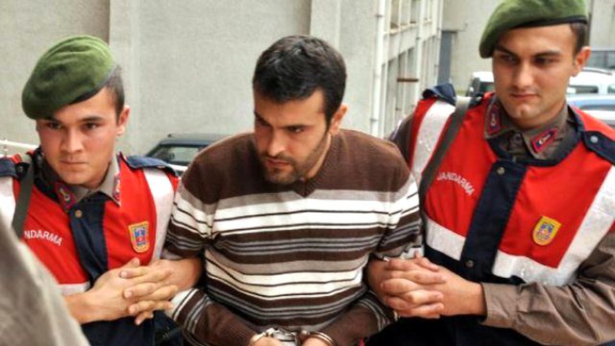 Eşini 33 Bıçak Darbesiyle Öldüren Madenci: Beni Aldattığını Öğrendim