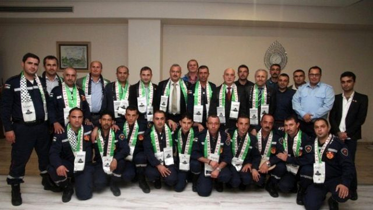 Filistinli 13 İtfaiyeci Sertifakasını Aldı